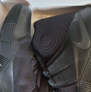 KYRIE IRVING SHOES
